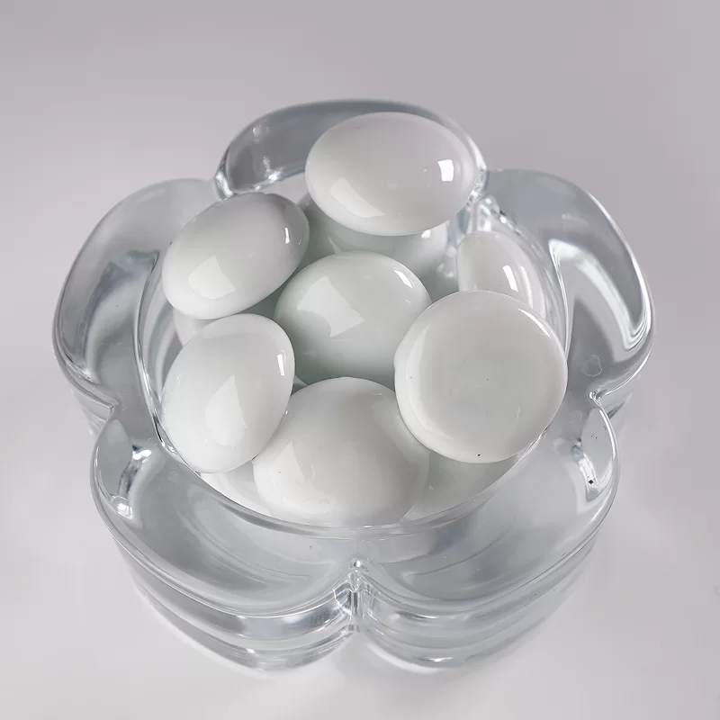 Batu Kacang Mete Kaca, Manik-manik Kaca Datar Digunakan Untuk Dekorasi